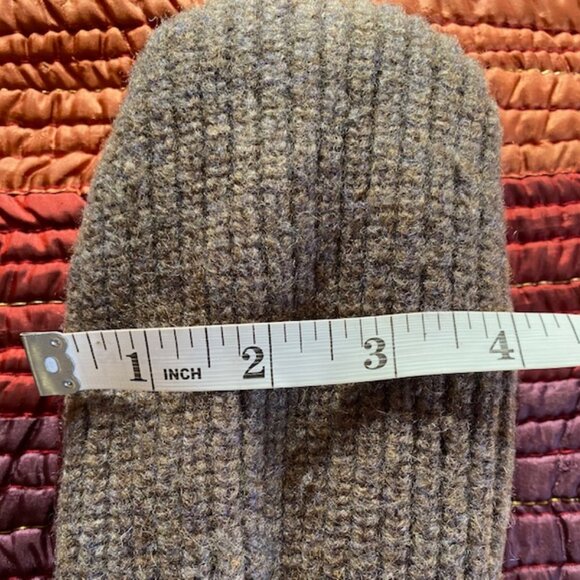 Vermont mittens Bernie mittens -New - Picture 11 of 12